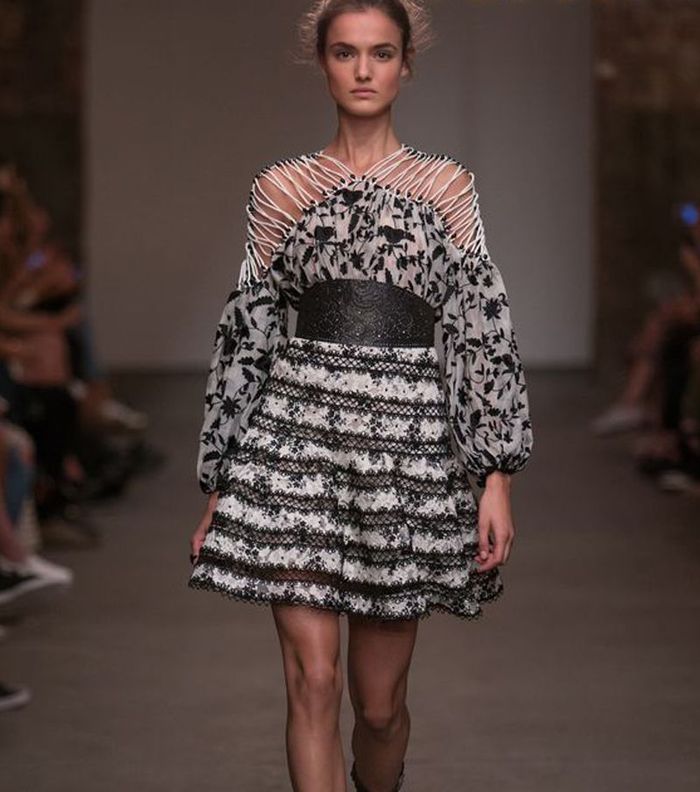 صور اجمل موديلات اكمام منفوخة