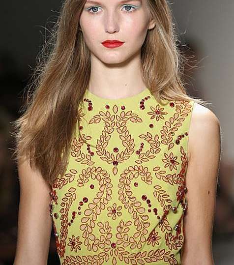 إطلالة أنثويّة بإمتياز مع Jenny Packham