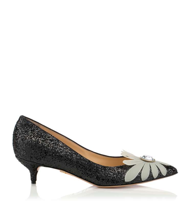 الحذاء الكلاسيكي بالكعب الصغير Kitten heels من شارلوت اوليمبيا من مجموعة كروز 2017