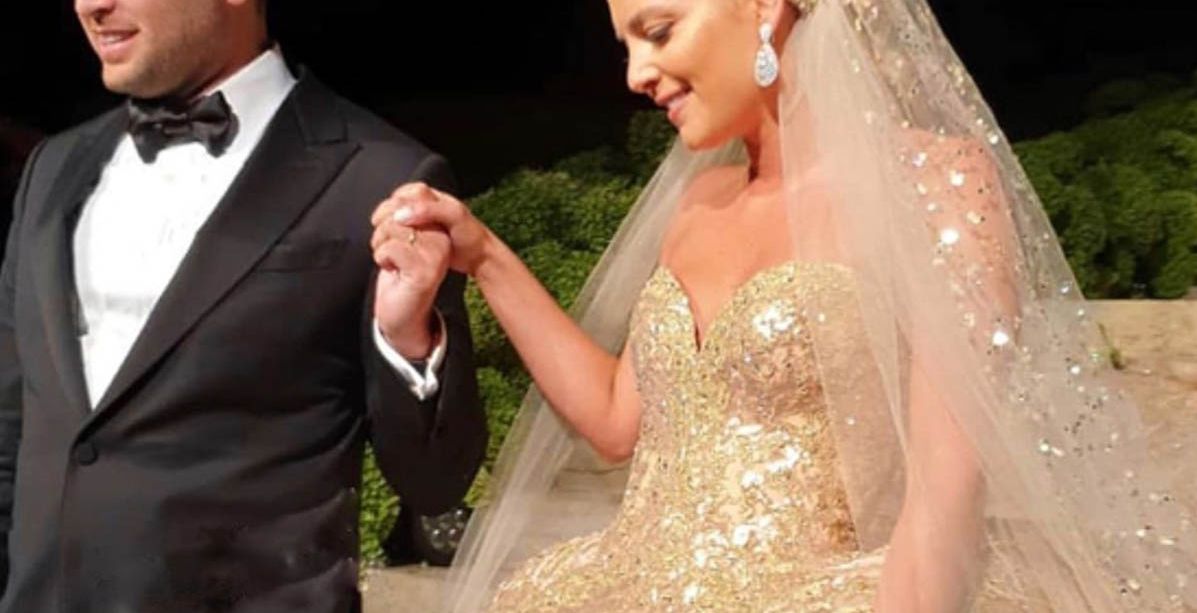 فستان زفاف جديد لإيلي صعب أجمل من الذي صمّمه لعروس ابنه!