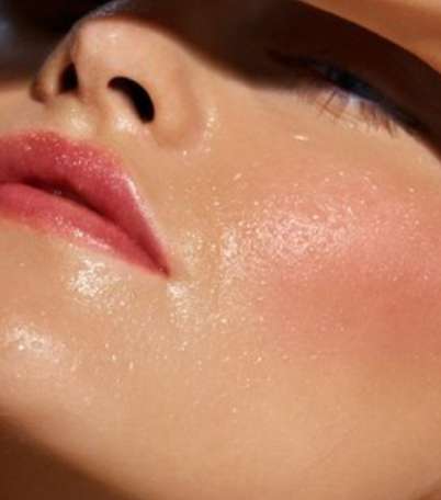 إعتني ببشرتك الدهنية مع Neutrogena