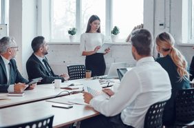 اتيكيت الاجتماعات الرسمية