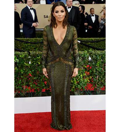 ايفا لونغوريا بفستان من جوليان ماكدونالدز في حفل SAG Awards 2016