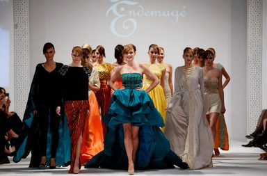 أجمل التصاميم من أسبوع الموضة في مسقط