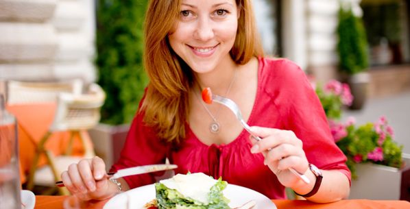 اتيكيت وضع الشوكة والسكين