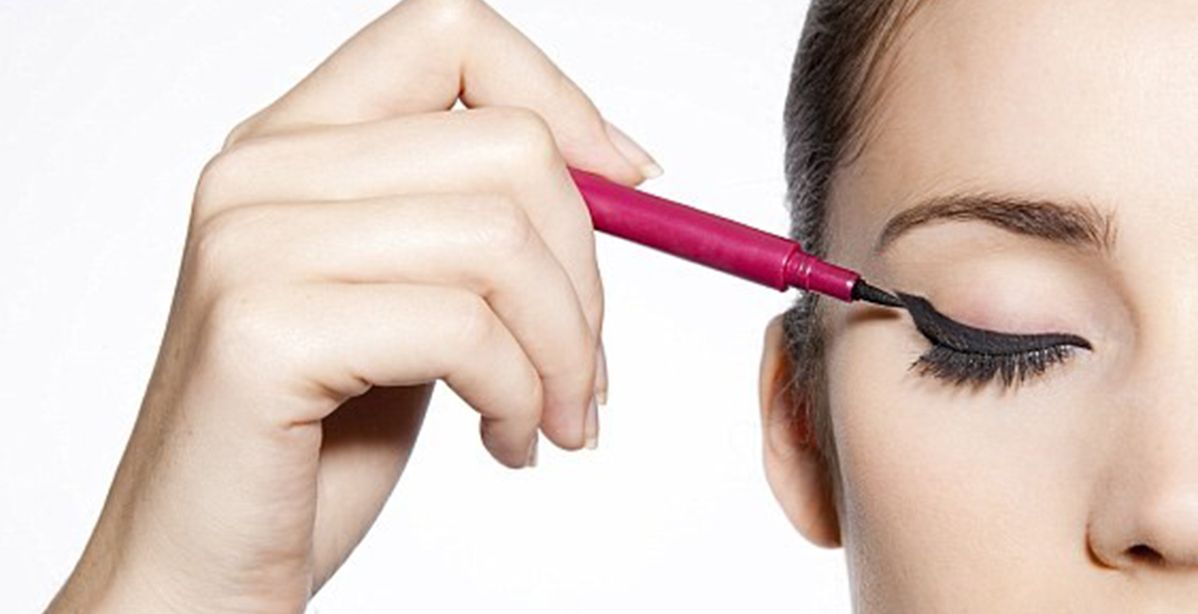طريقة رسم الايلاينر للمبتدئات