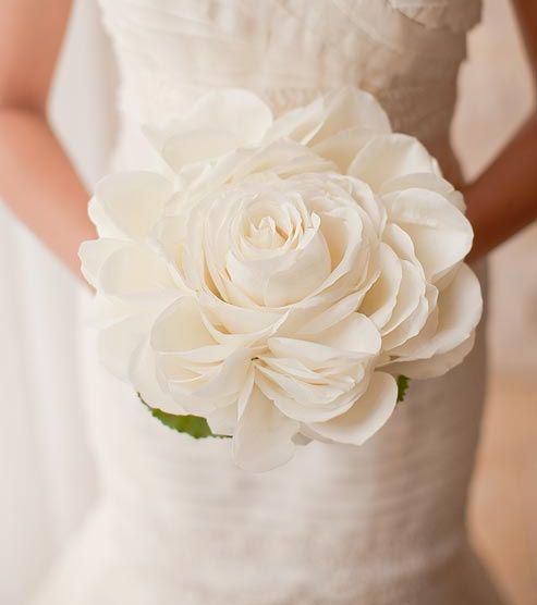 مسكة عروس من وردة واحدة بيضاء