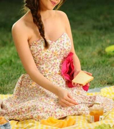 تسريحة الضفيرة النازلة على جنب