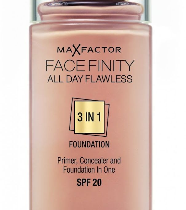 كريم أساس FaceFinity All day flawless 3-in-1 من Max Factor