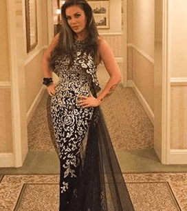 اطلالة نيكول سابا ليلة راس السنة بفستان من رامي قاضي