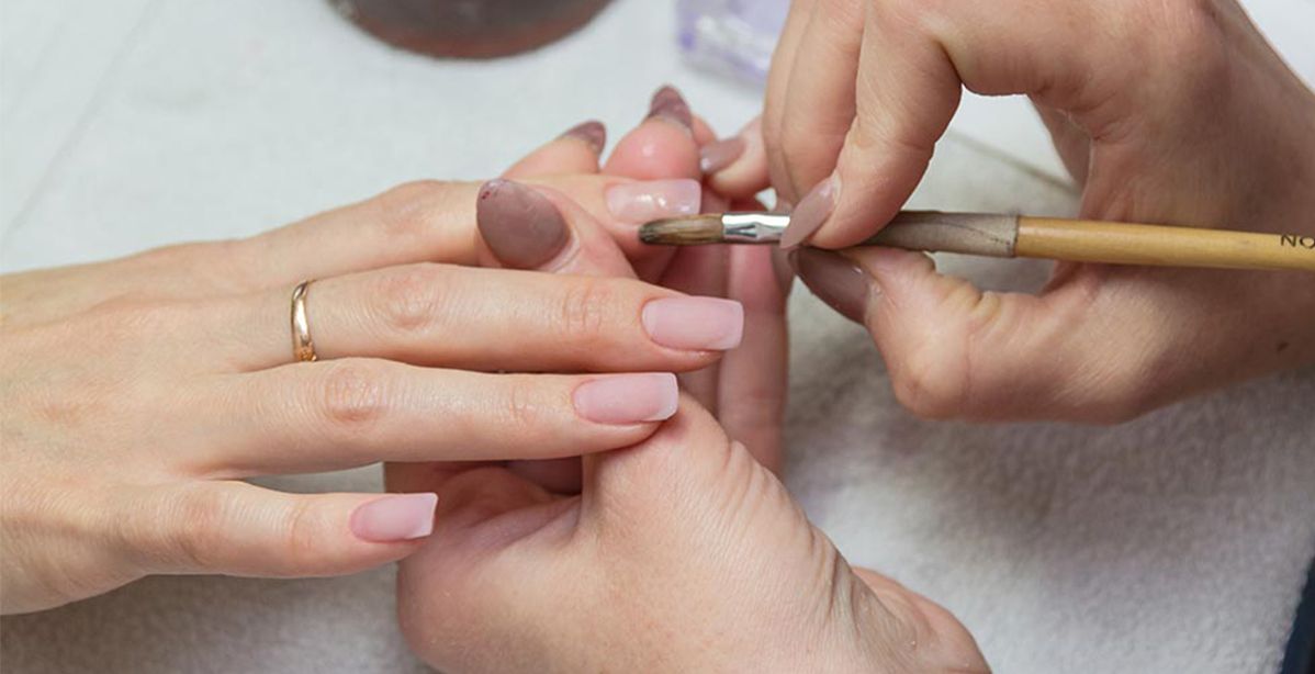 كيفية عمل اظافر اكريليك