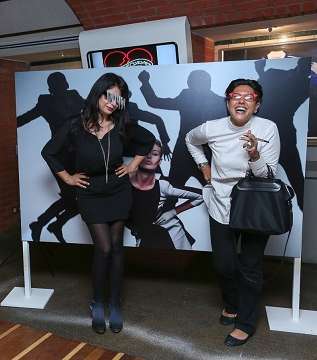 إستمتع الضيوف بفرصة اتّخاذ الصور بديكور الروك