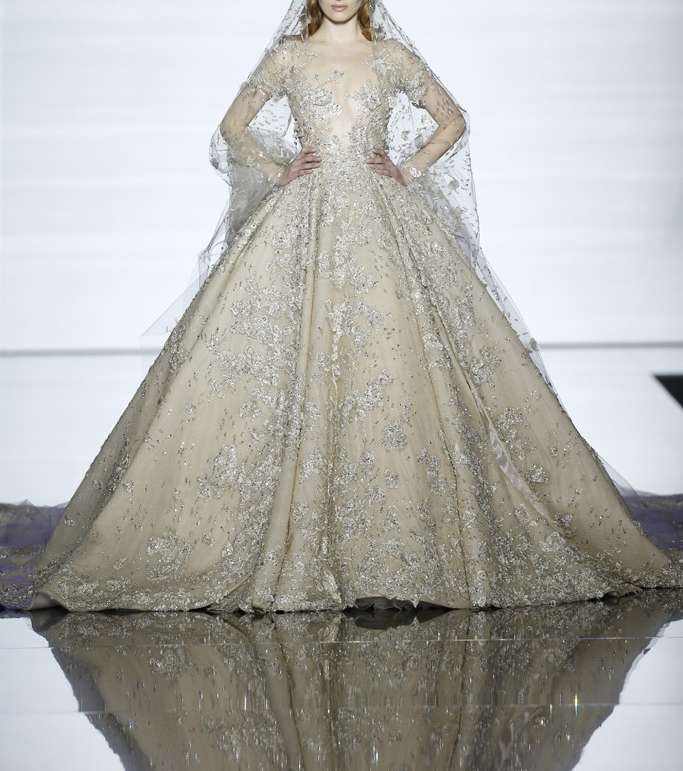 أناقة الكلاسيكيّة وفخامتها بتوقيع زهير مراد 