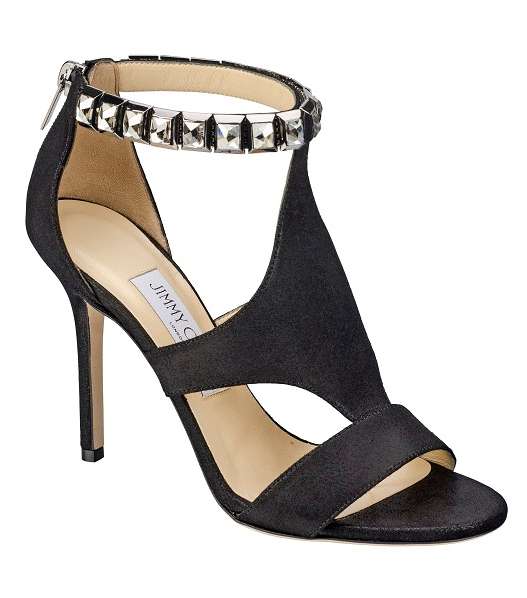 حذاء أسود مميّز من تصميم Jimmy Choo