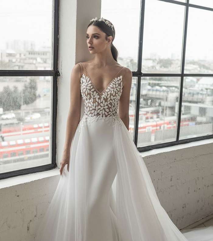 صور اجمل فستان زفاف ضيق