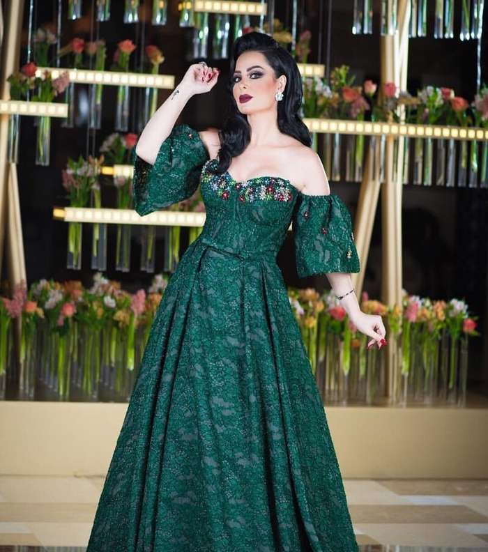 صور اجمل فساتين سهرة 2021 انستقرام