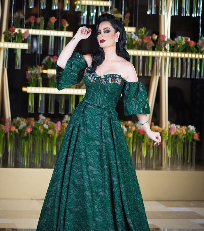 صور اجمل فساتين سهرة 2021 انستقرام