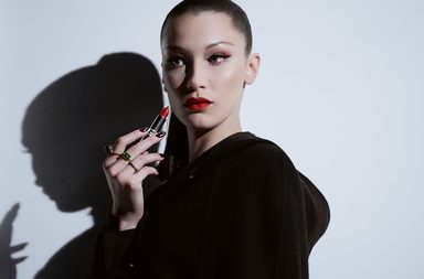 "جمال الحلم المظلم" مع بيلا حديد في ماكياج Dior بمناسبة الهالوين 2018