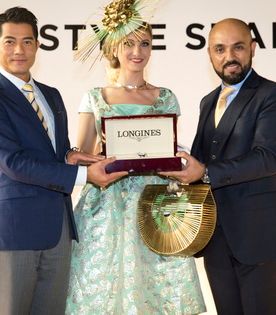 ساعة Conquest Classic Moonphase من Longines