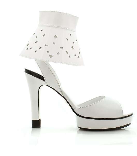 حذاء مميّز التصميم من Repetto وKarl Lagerfeld