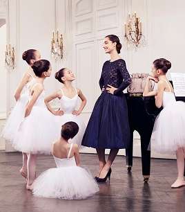 تعرفي على أناقة عصر روميو وجولييت مع مجموعة Repetto الجديدة