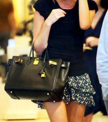 victoria-beckham-3-1-7-2011