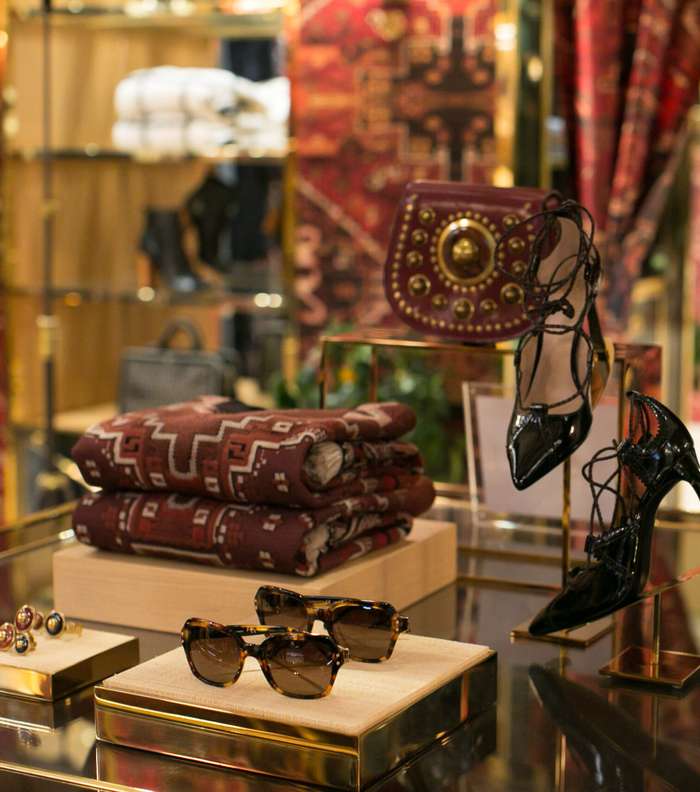 لمحة عن متجر Tory Burch الجديد في قطر