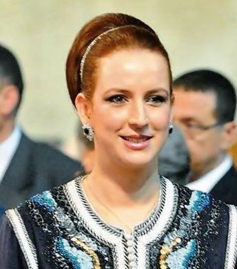تألّق للا سلمى بالكعكة أكثر من مرّة في المناسبات الرسميّة 
