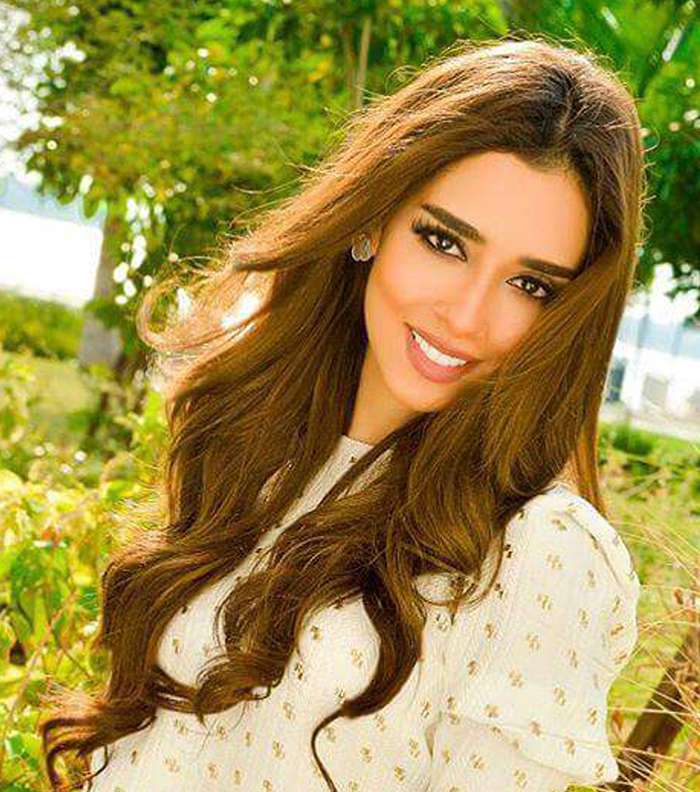 إليك تسريحات بلقيس انستقرام من البسيط إلى الفخم