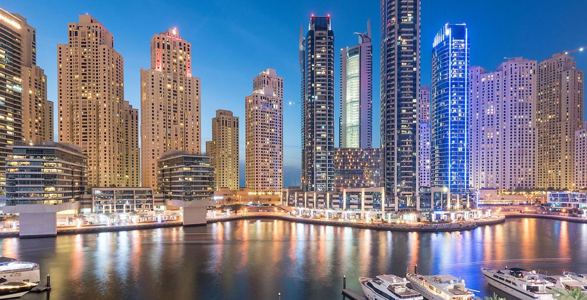 دبي تمدد التعقيم على مدار 24 ساعة لمكافحة فيروس كورونا