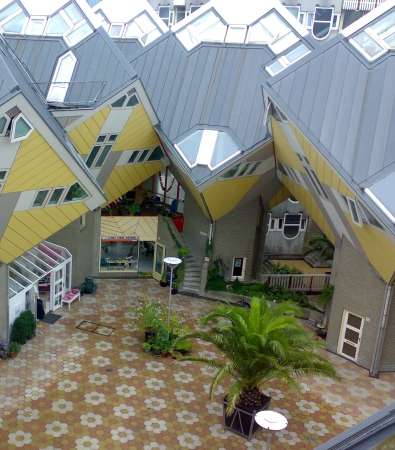 المنزل المكعّب في هولندا 