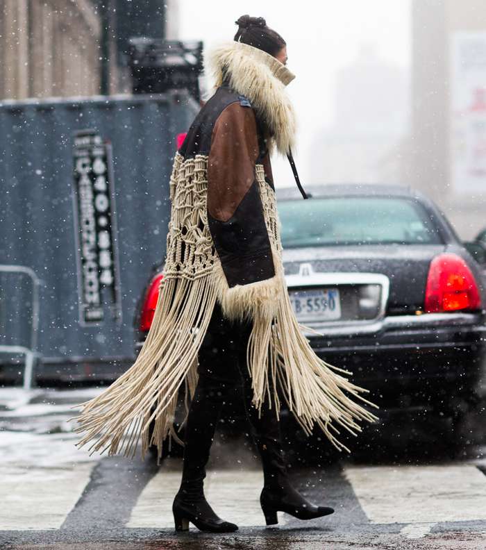 موضة الشراريب اي الـ Fringe من شوارع نيويورك خلال متابعتنا لاسبوع الموضة النيويوركي