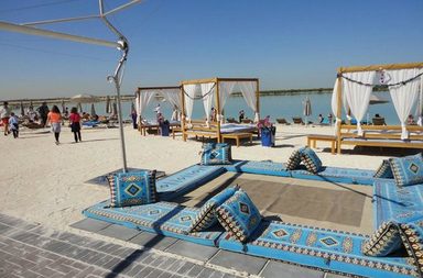 أجمل الأجواء في Yas Beach