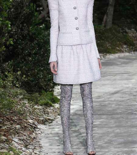 إطلالة 7 من مجموعة Chanel للازياء الراقية لربيع 2013