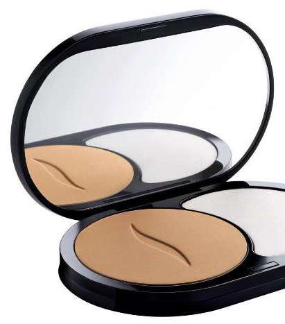  8 HR Mattifying Compact Powder من سيفورا 
