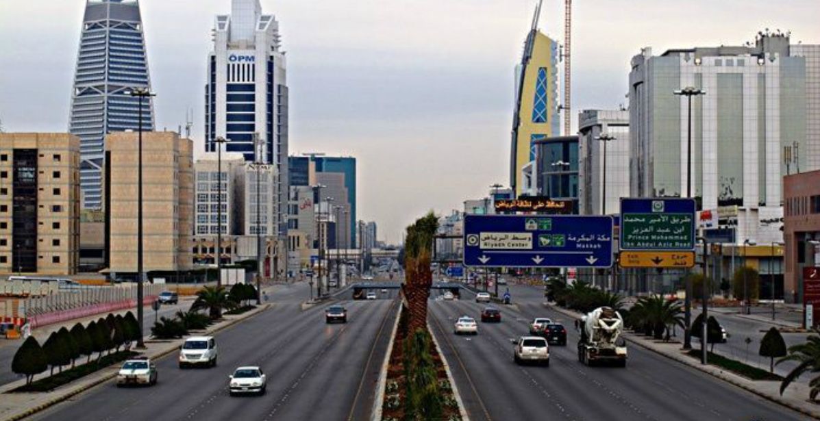 وزير الصحة السعودي يُعيد البهجة والتفاؤل بعودة الحياة لطبيعتها بالمملكة 