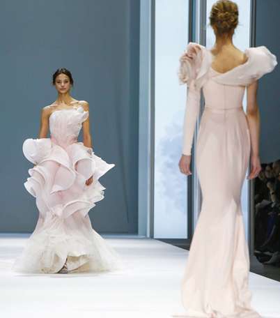 بالصور، اليك تصاميم Ralph & Russo لصيف 2015
