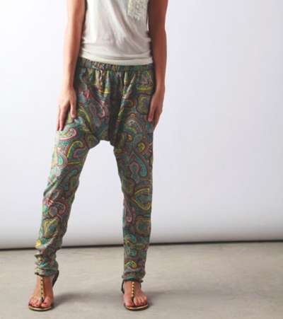 موضة الشروال المطبّع أو Printed Harem Pants 