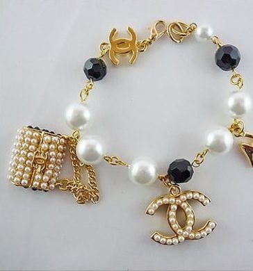 مجوهرات رائعة من اللؤلؤ