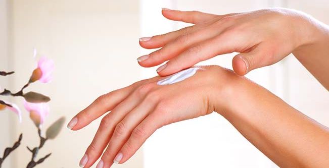 طرق أساسيّة للعناية باليدين
