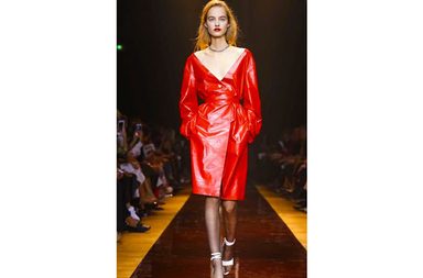 إكتشفي مجموعة ازياء Nina Ricci لربيع وصيف 2016