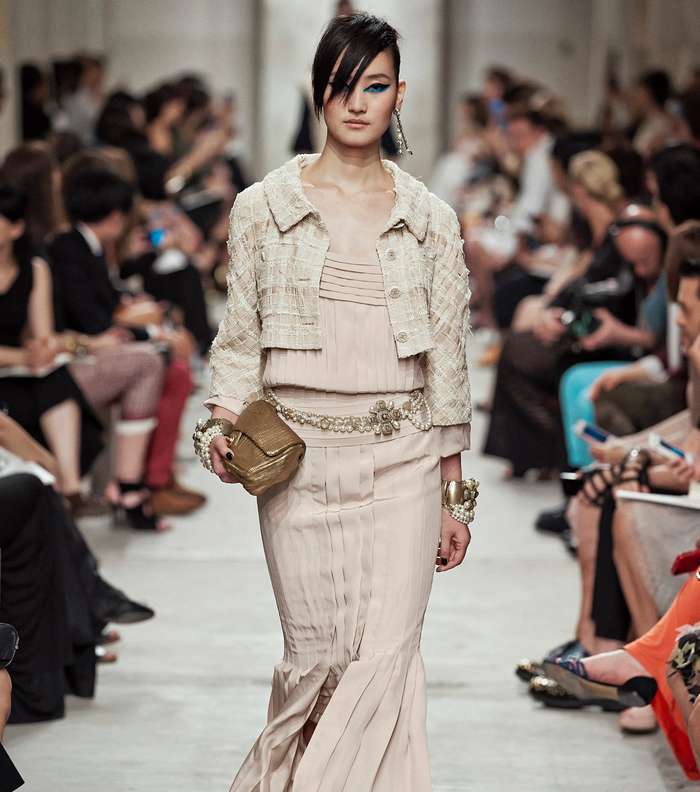 أجمل التصاميم من توقيع Chanel من مجموعة Chanel Cruise 2013