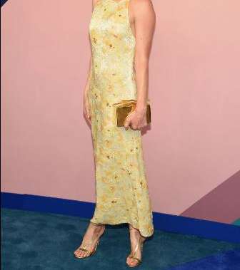 كيت بوسوورث بفستان من Broke collection في حفل CFDA Awards 2017
