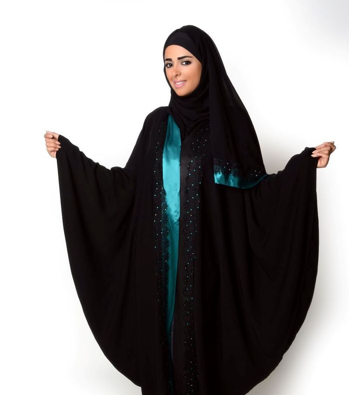 صور اجمل عبايات مشلح لهذا الموسم