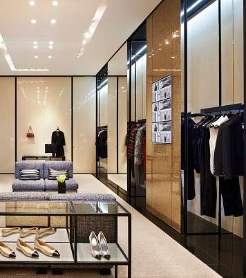 متجر CHANEL في مطار دبي الدولي 