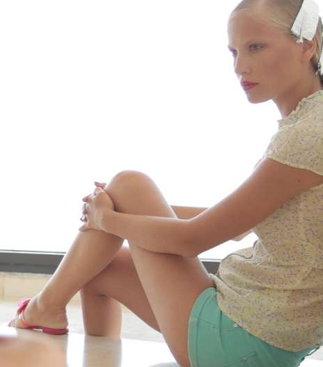 أجواء كواليس جلسة تصوير كارولين سيقلي