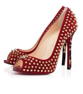 من كريستيان لوبوتان، اختاري أجمل موديلات الأحذية باللون الأحمر