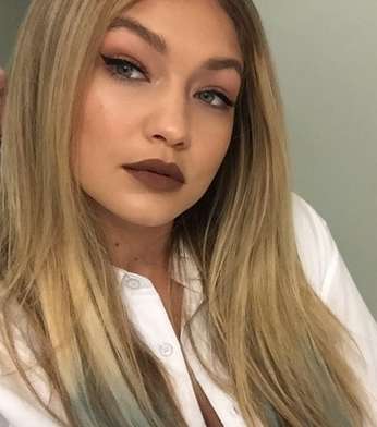 رسمة الآيلاينر الممدودة لتكبير العين