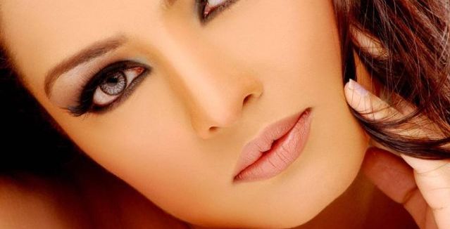 ميك اب ناعم بأسهل الخطوات وبدقائق معدودة