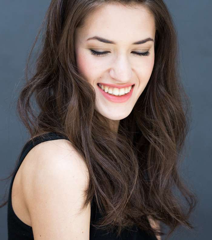 صور تسريحات شعر بسيطة وسهلة للبيت